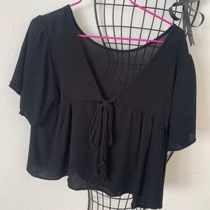 Cute black flowy t-shirt